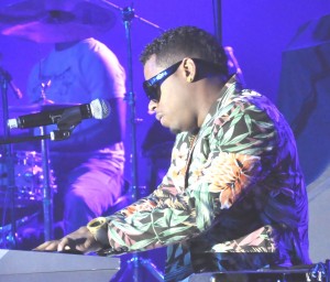 Bobby V played piano and sang several of his lady-pleasing hits as he opened for Erykah Badu at the May 30 concert at San Manuel. (Photo by Freddie Washington ©2013)