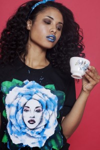 Wonderland Dreams shirt in Blue